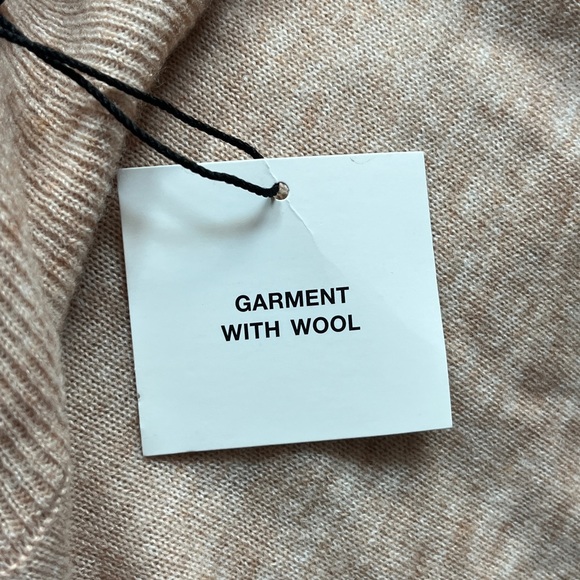 Zara Wool Blend Short Sleeve Turtleneck Crop Top Tan Size Small - Picture 11 of 12